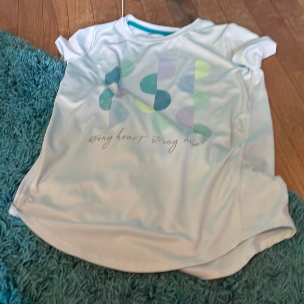 T shirt.